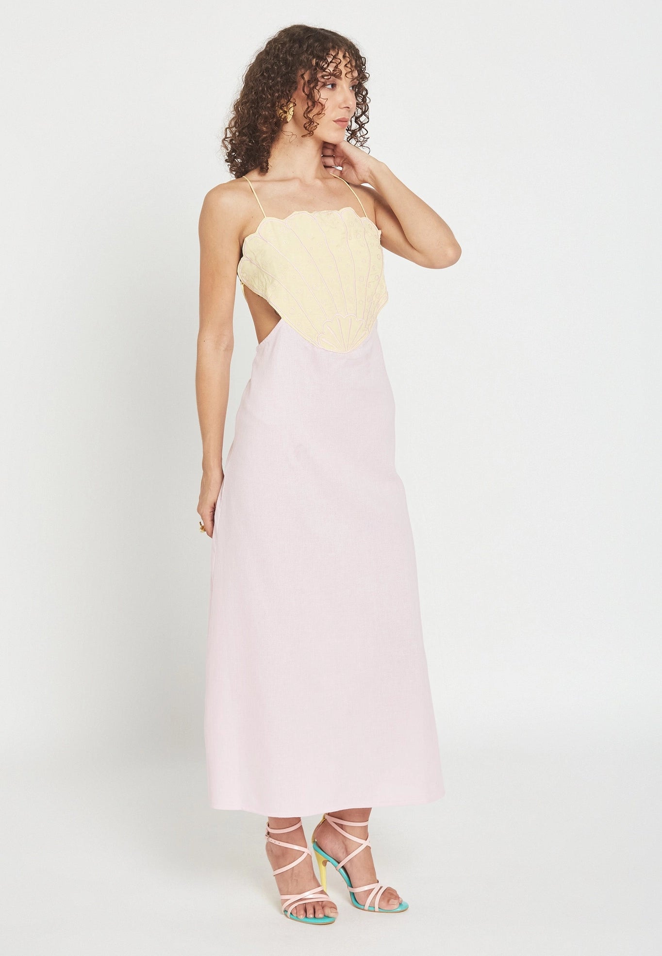 Vestido Rosa Shellina