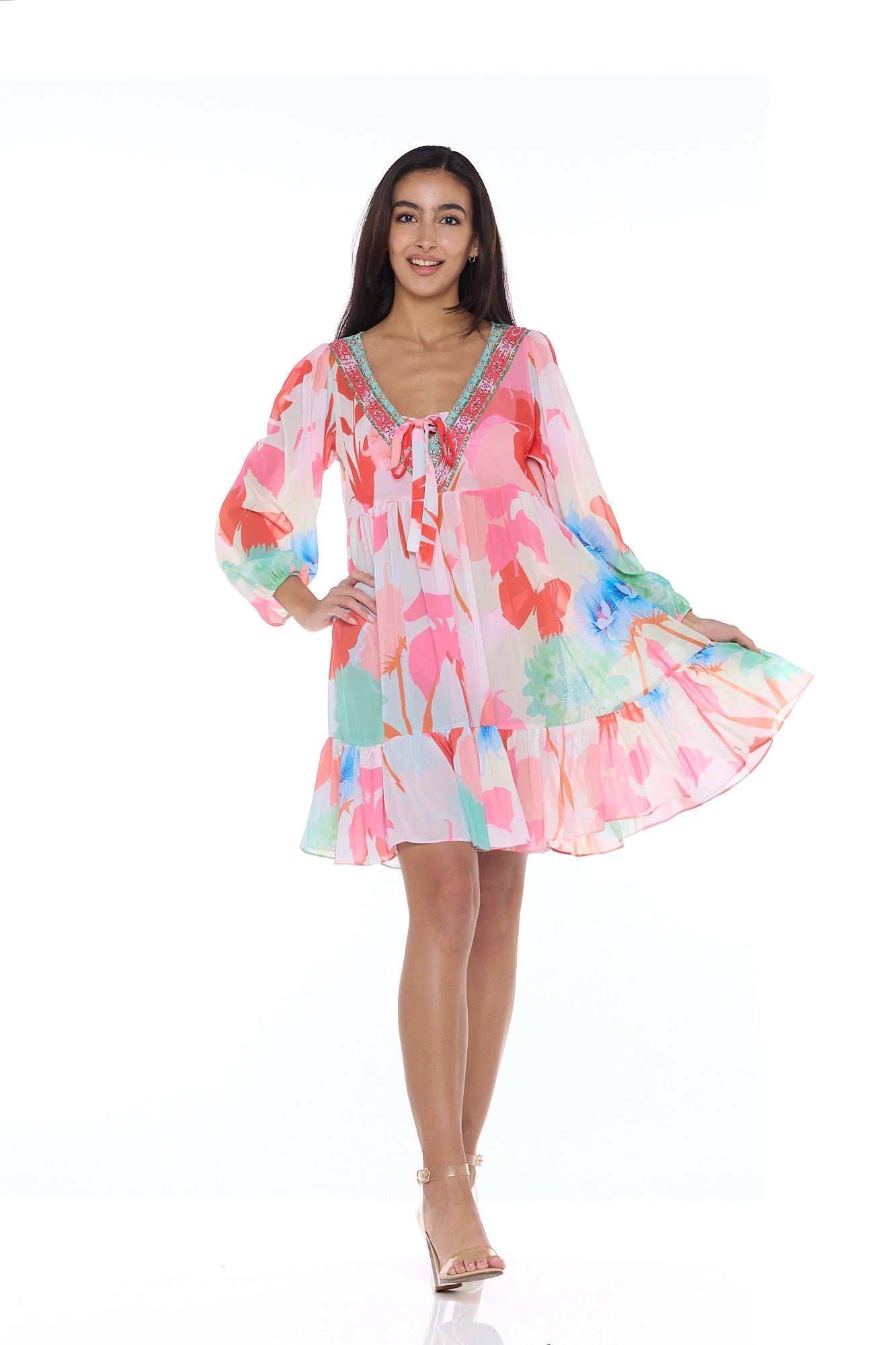 Vestido escalonado en color agua (vestido corto)